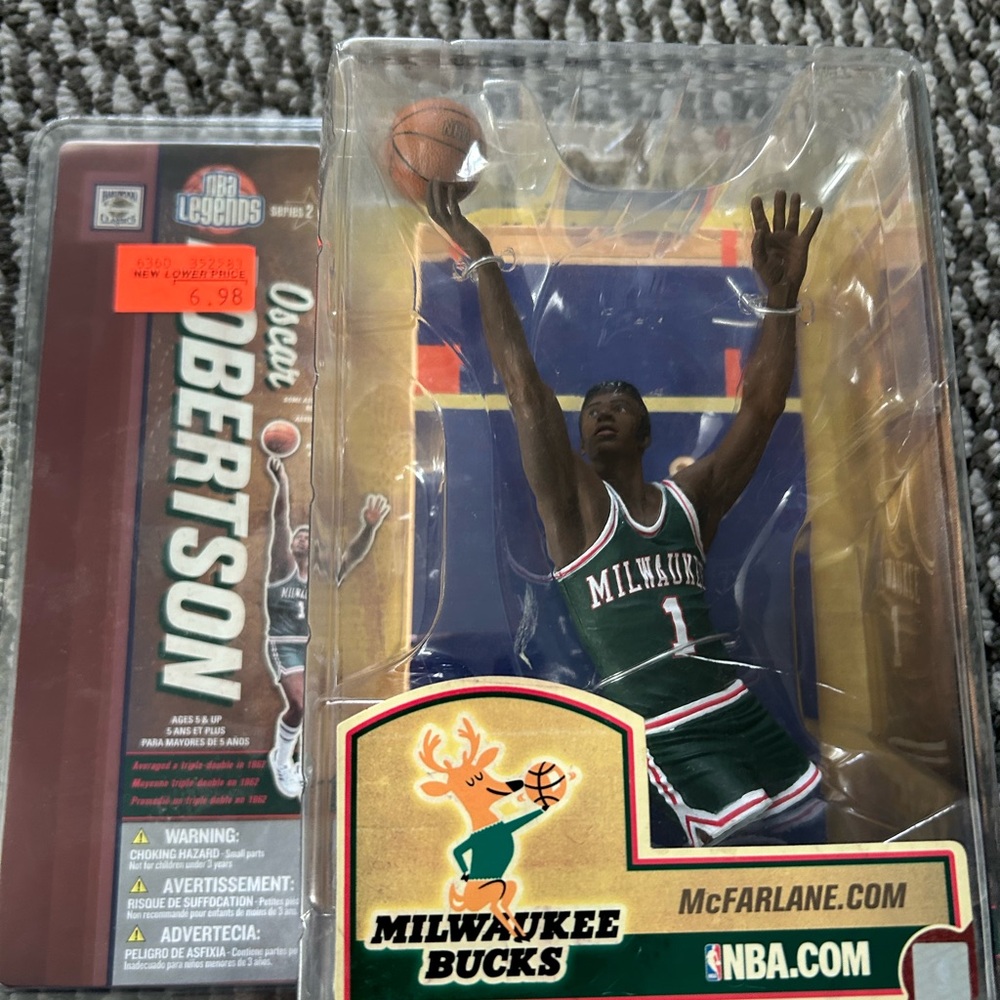 Milwaukee Bucks Green Home Jersey Action Figure - McFarlane